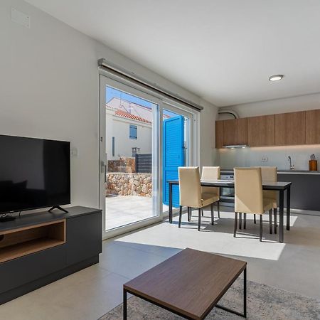 Sea Paradise Cres Exterior photo